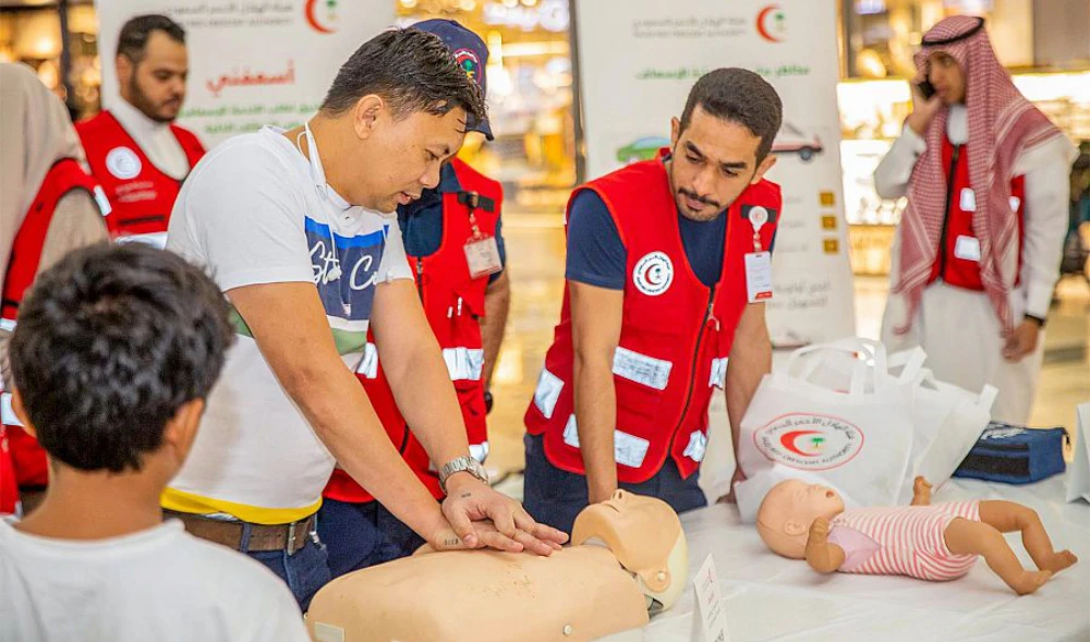 The Saudi Red Crescent Authority is keen to organize such events to raise the level of first aid culture among members of the community and teach citizens about ways of providing first aid services. (SPA)