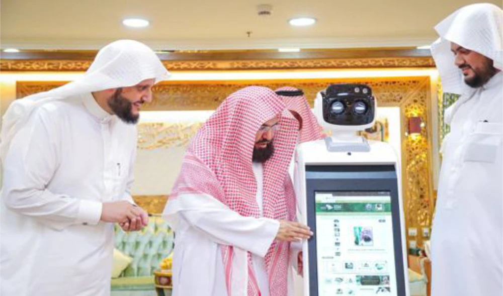 Recitation, sermon robots launched at Grand Mosque in Makkah