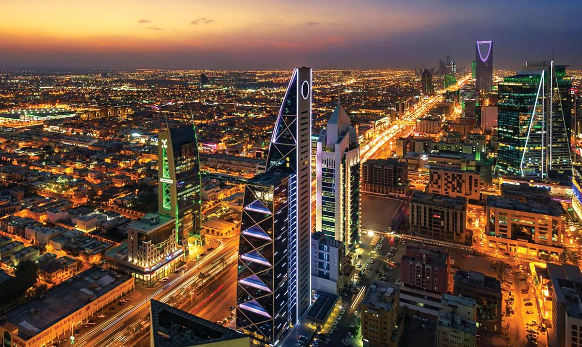 For investment funds, Saudi public funds’ assets dropped 29 percent in value during the second quarter this year compared to 2021, as they invested less in money markets. (File)