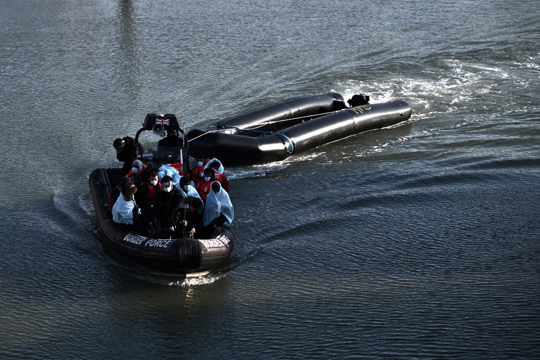Albanian smugglers using queen’s funeral to lure Channel migrants