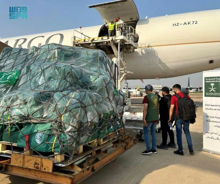 The aid, dispatched by King Salman Humanitarian Aid and Relief Centre (KSrelief), will reach over 19,000 beneficiaries across hard-hit provinces of Pakistan. (SPA)