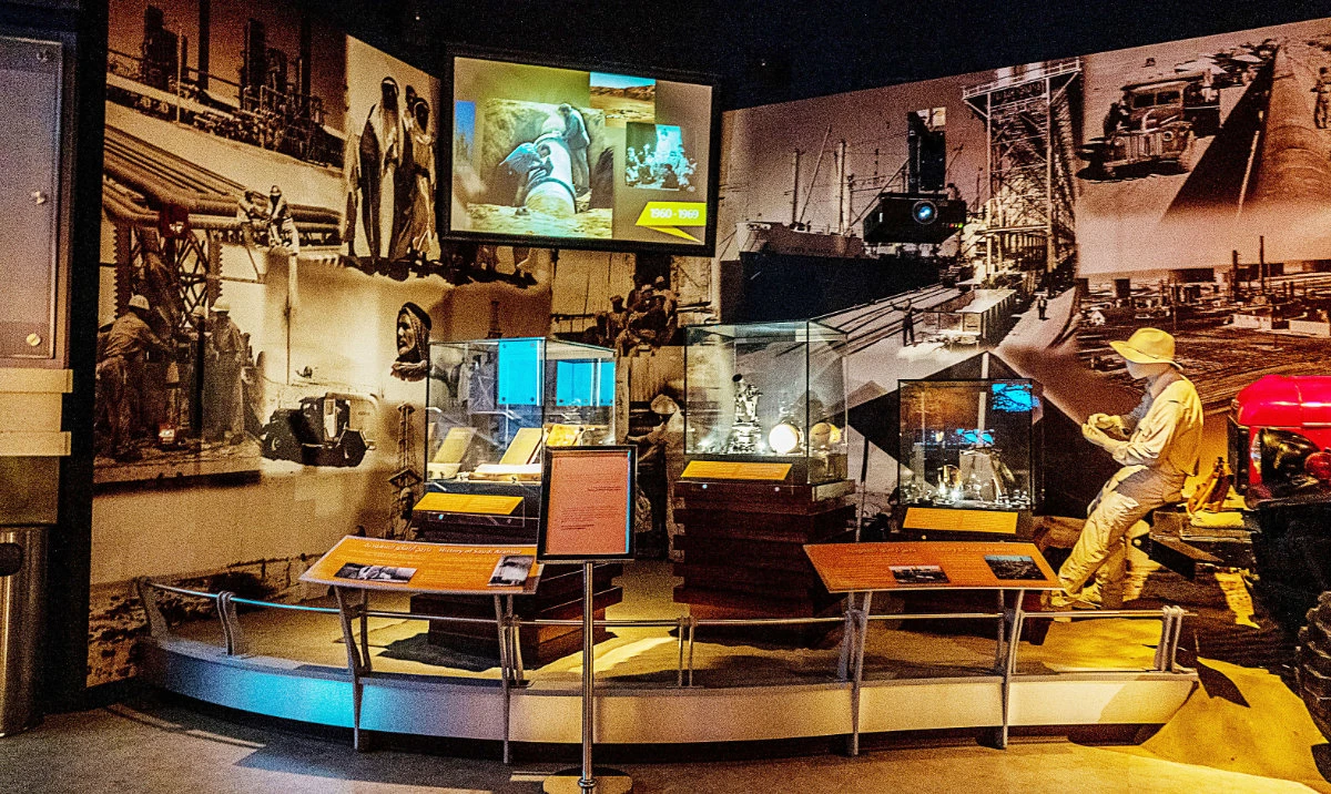 Drills and thrills as Dhahran exhibit strikes ‘black gold’