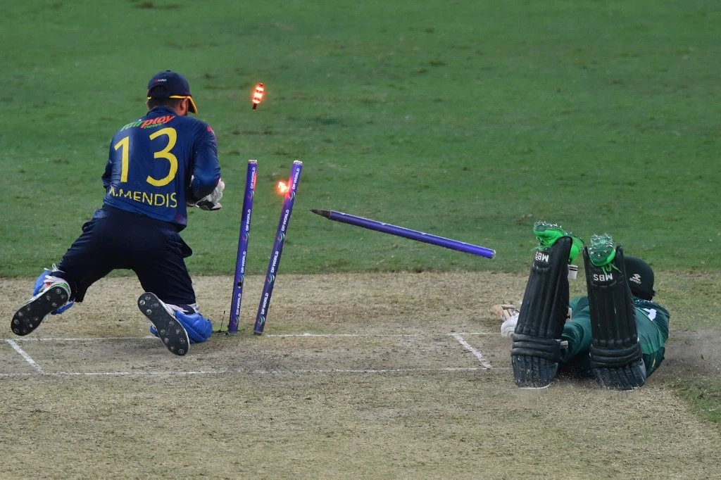 Anyone who has bowled in cricket will know the vital role played by the wicketkeeper. (AFP)