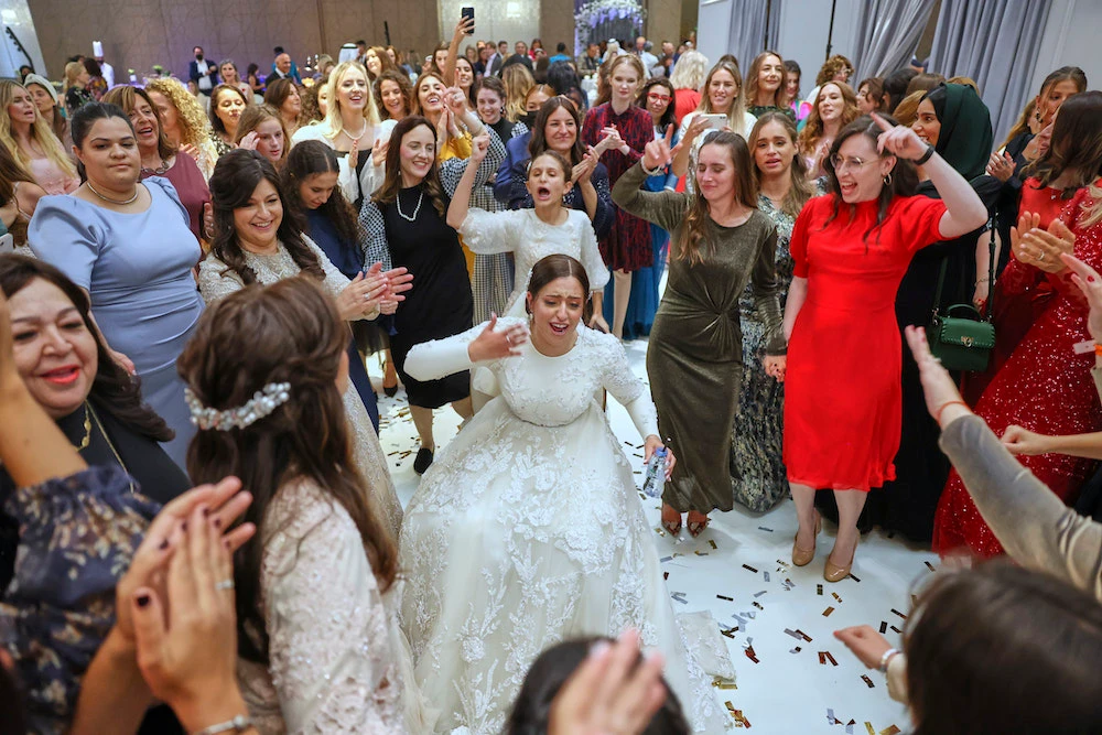 UAE rabbi marries in Abu Dhabi on anniversary of Abraham Accords