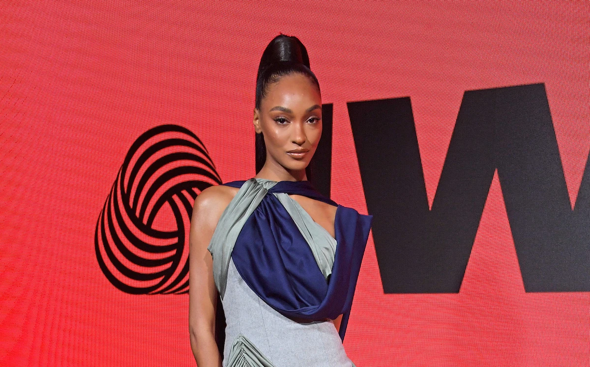 Model Jourdan Dunn shows off Dubai-based label at London Fashion Week