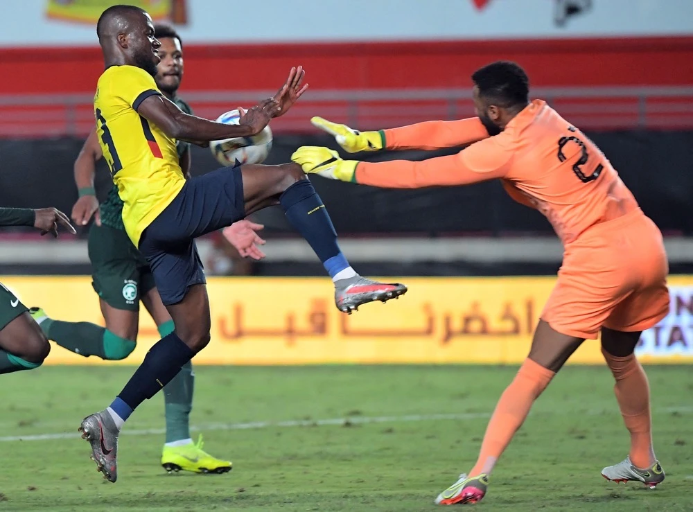 Mohammed Al-Owais was called into action to earn the Green Falcons a draw. (AFP)
