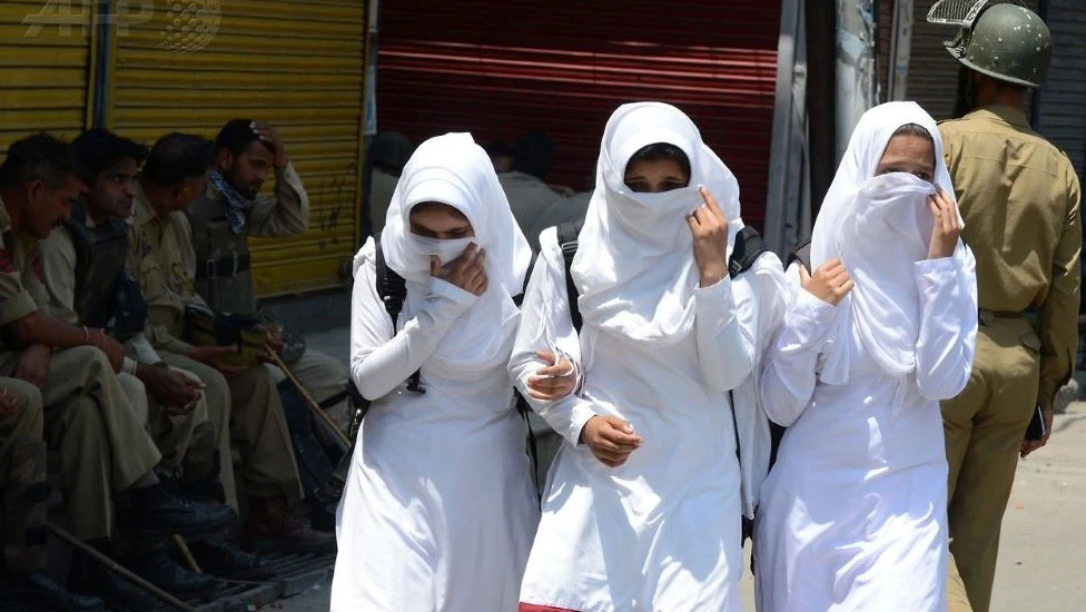 Religious hymns cause concern among Kashmiris
