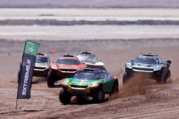 Tight fight for Extreme E title as X44 Vida Carbon Racing claim first win of season 2