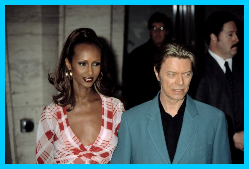 David Bowie’s handwritten ‘Starman’ lyrics sell for over £200,000