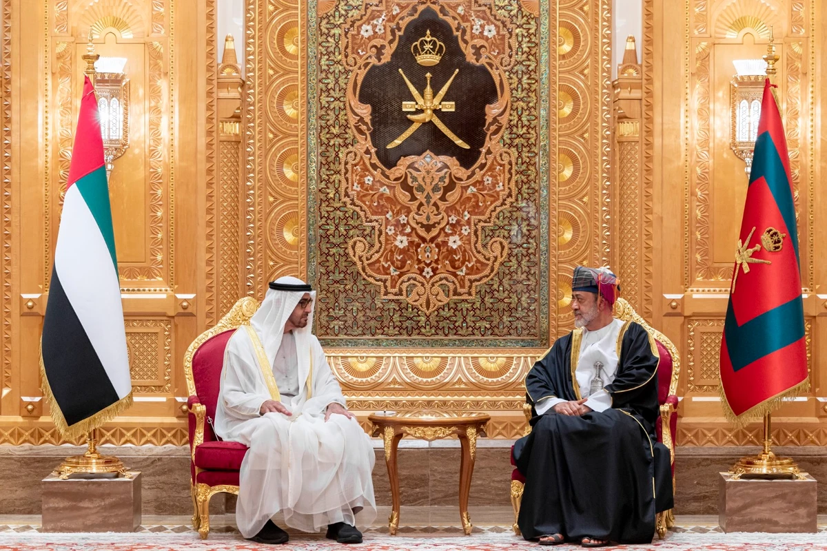 UAE and Oman sign 16 agreements in transport, energy and finance