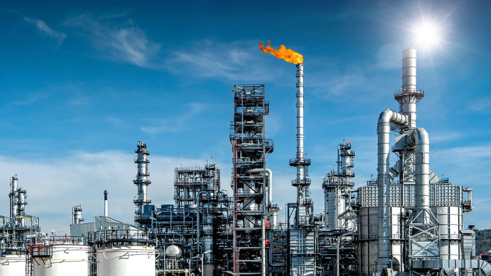 Oil Updates — Oil prices firm, erasing earlier losses; Crude falls amid OPEC+ output cut rumours; Indian refiners buy Russian oil in dollars