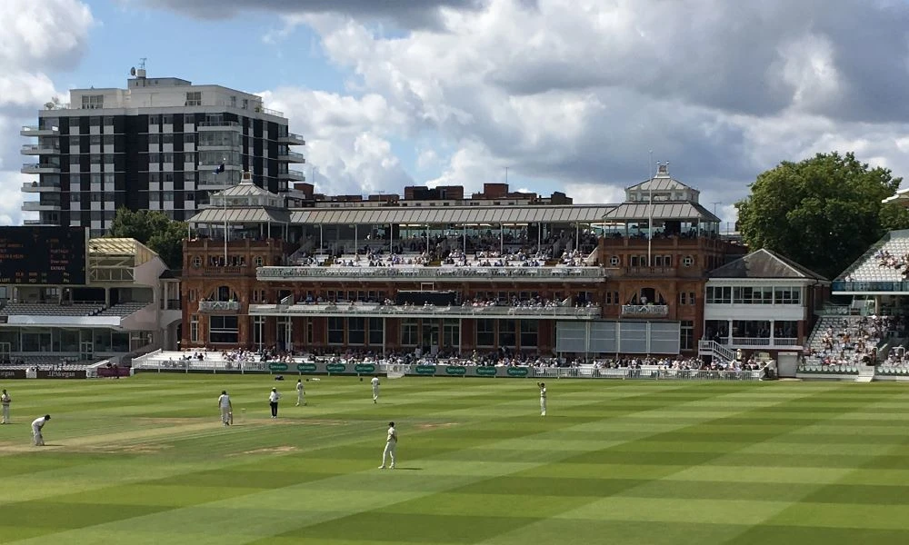 A tale of two creases as latest revisions to Laws of Cricket come into effect