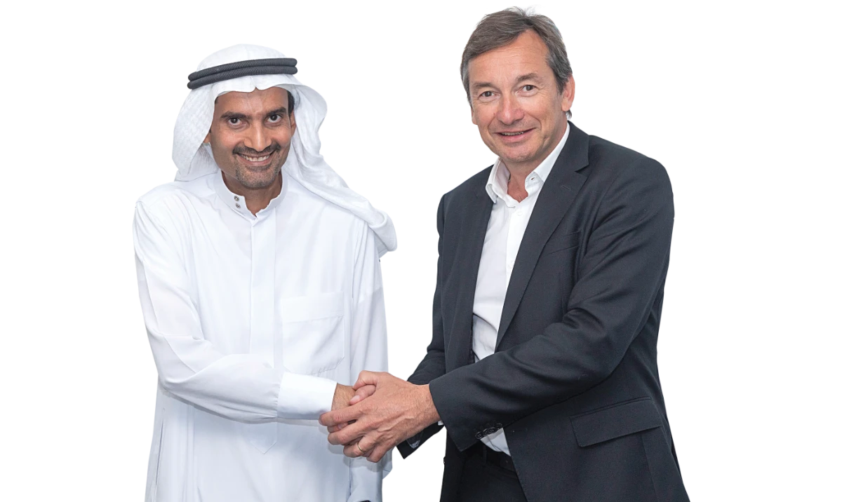 Abdullah Albar, head of IT, Walaa Insurance, and Philippe La Fornara, president EMEA, Software AG.