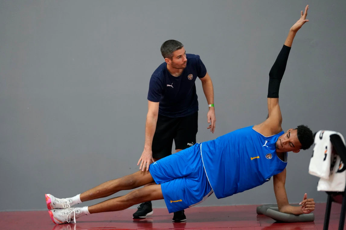Boulogne-Levallois Metropolitans 92's Victor Wembanyama works with a trainer during a team practice Monday in Las Vegas. (AP)