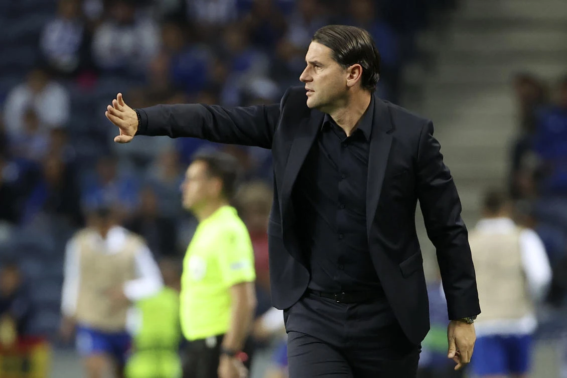 Leverkusen’s head coach Gerardo Seoane gestures during a Champions League match against FC Porto at the Dragao stadium in Porto, Portugal, on Tuesday. (AP)