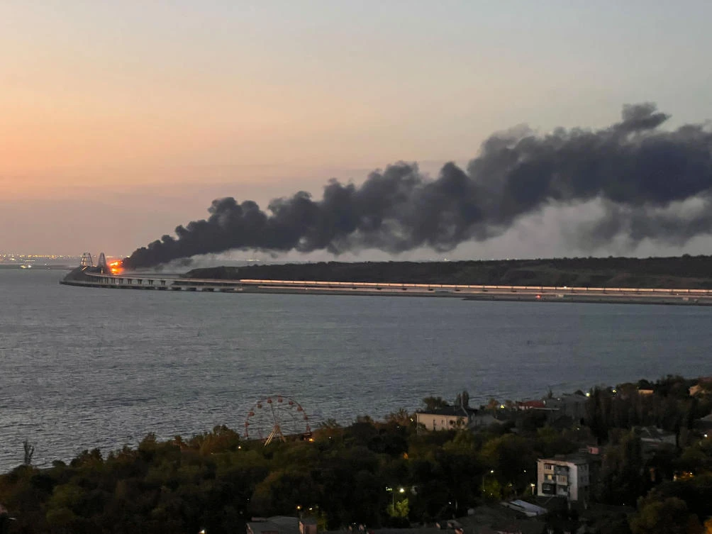 An object thought to be a fuel storage tank caught fire and that traffic has been stopped on the bridge. (Reuters)