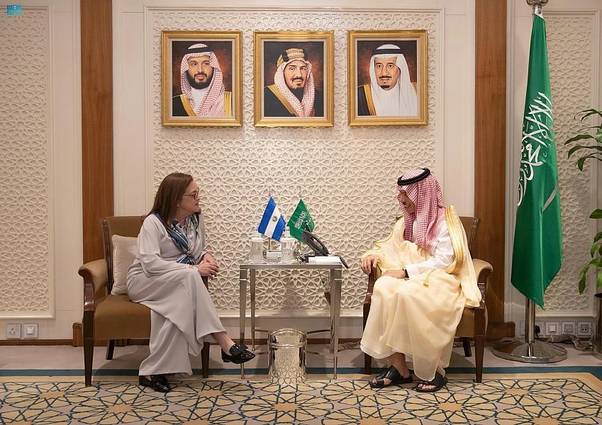 Saudi foreign minister discusses relations with counterparts from Malta, El Salvador