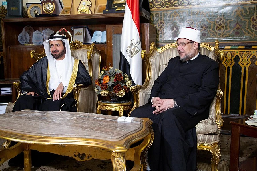 During his Cairo visit, Saudi Minister of Hajj and Umrah, Tawfiq bin Fawzan Al-Rabiah, met with the Egyptian Minister of Awqaf Dr. Mohammed Mukhtar Juma and the Grand Mufti of Egypt Sheikh Dr. Shawki Ibrahim Allam. (SPA)