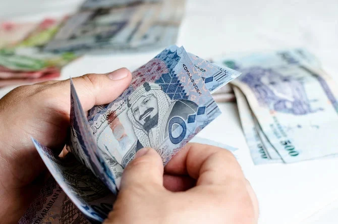 Saudi cash scheme pays share of $878m to 10.2m people