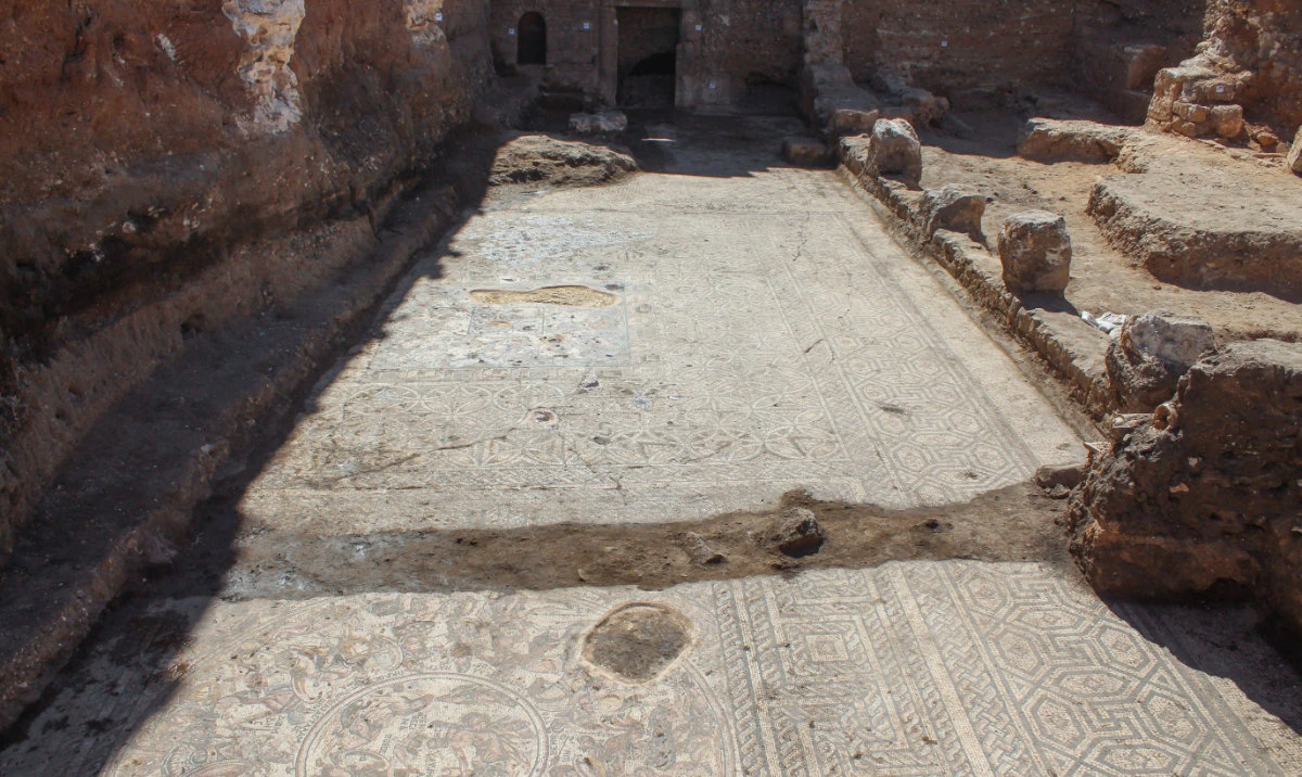 Syria unearths stunning Roman-era mosaic