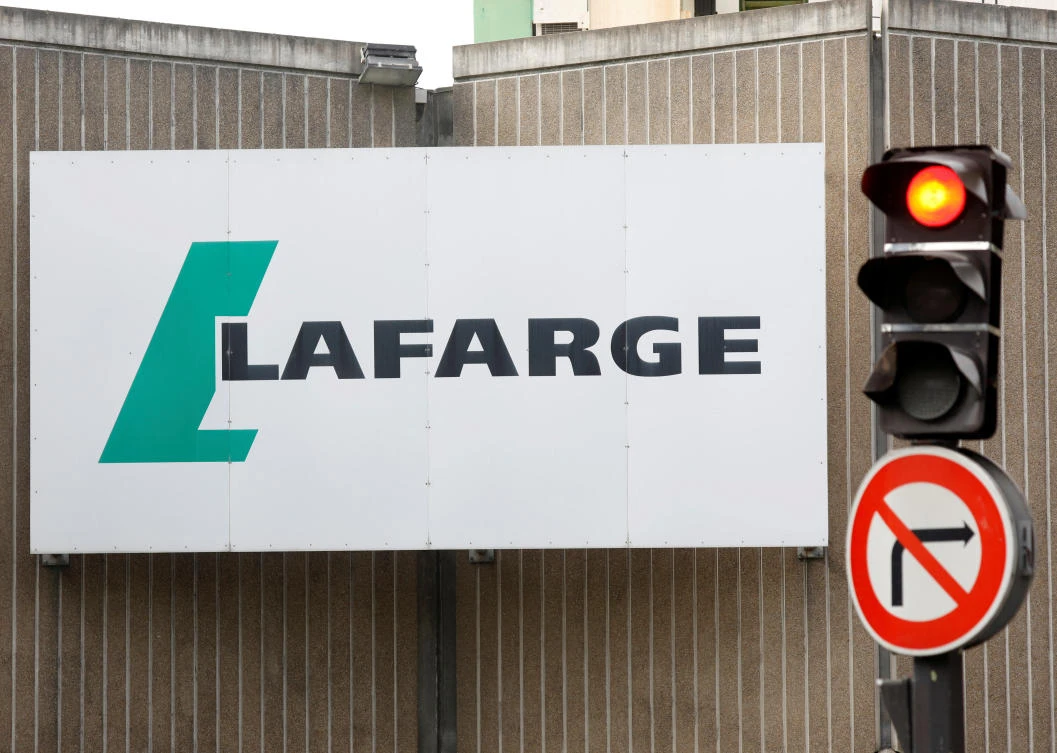 French firm Lafarge fined $778m for supporting terror groups in Syria