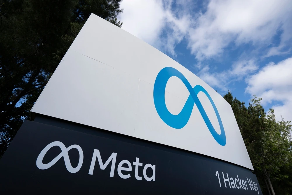 Meta accepts UK order to sell Giphy after antitrust battle