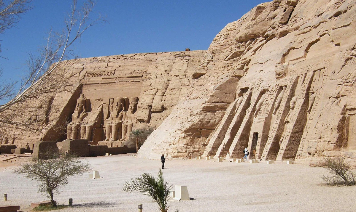 Rare event at Ramses’ temple in Egypt draws crowds