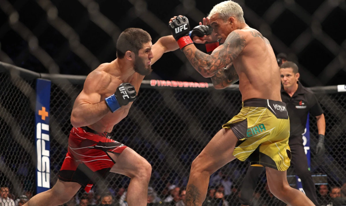 Russia’s Makhachev dethrones MMA lightweight king Oliveira