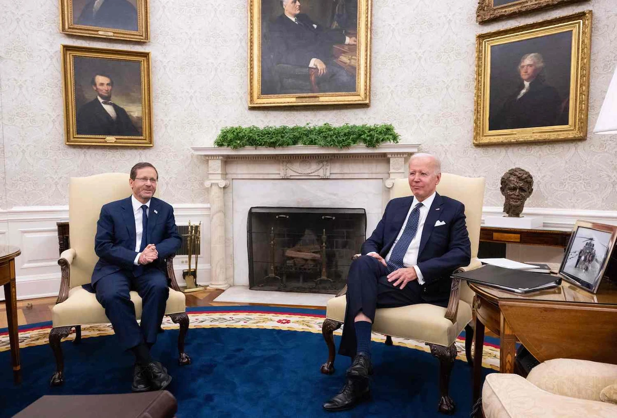 Biden discusses Iranian drones in Ukraine with Israeli president