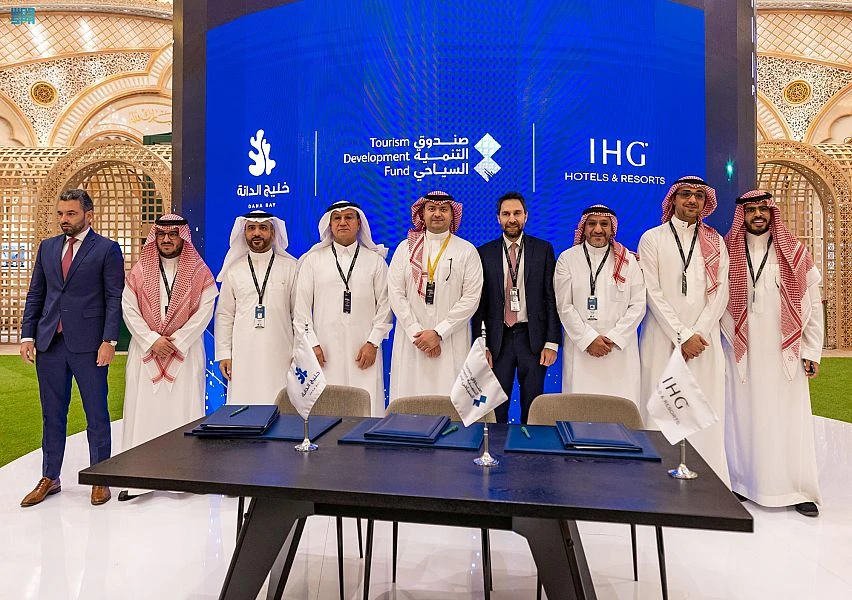The agreement was inked by TDF CEO Qusai Abdullah Al-Fakhri and Dana Bay Tourism CEO Dr. Bassam Mohammed Boodi. (SPA)