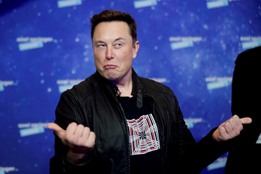 Elon Musk completes $44 billion acquisition of Twitter, fires top executives