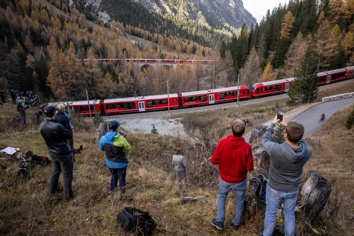 Swiss claim record for world’s longest passenger train