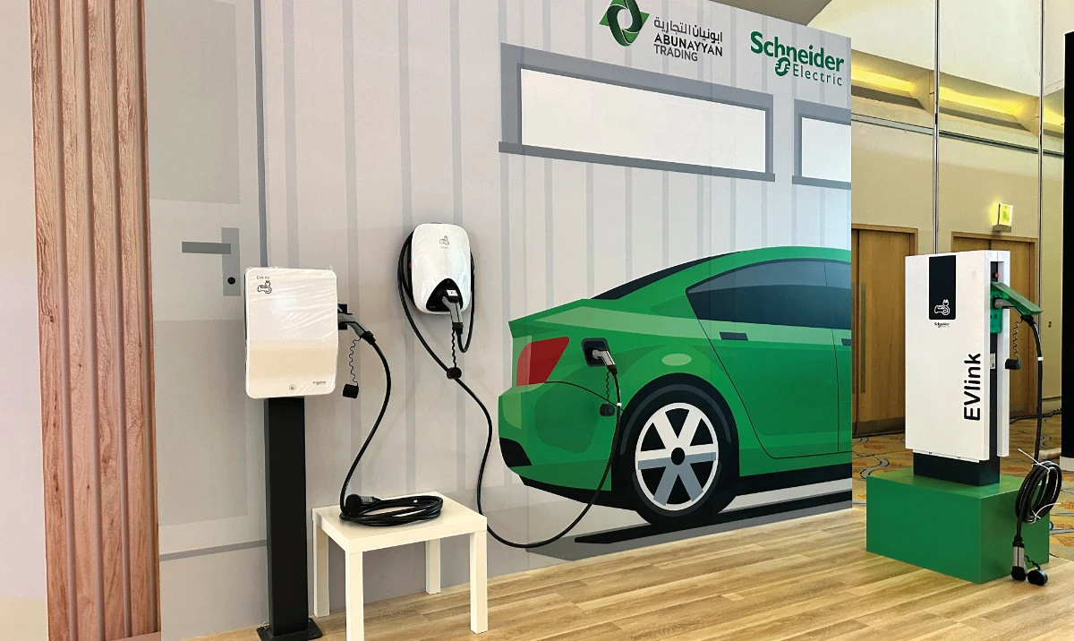 Throughout the event, Schneider Electric is highlighting its portfolio of EVlink chargers, including its latest EVlink Smart Wallbox charging stations.