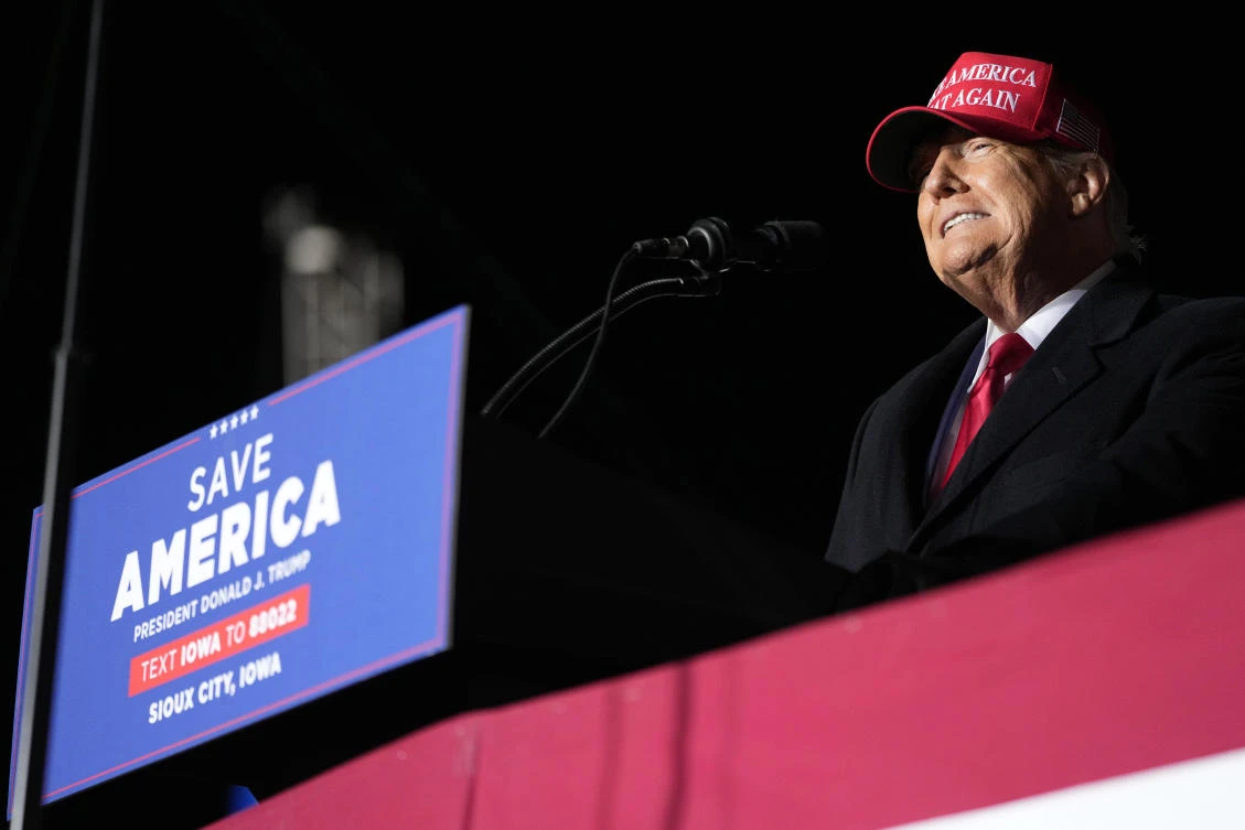 Donald Trump intends to announce his re-election campaign shortly after Tuesday’s elections, a source familiar with the former president’s plan said. (AP)