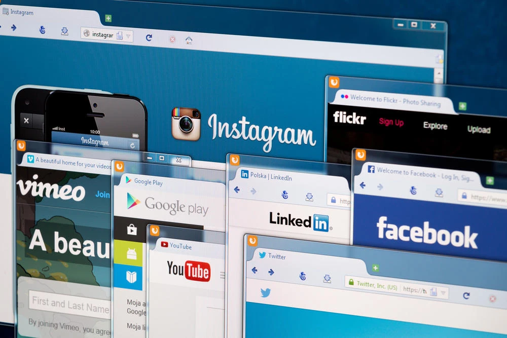 Minister of Information and Communications proposed by 2023 to completely deal with “News-lization,” a term used by authorities to describe when people are misled into thinking that social media accounts are authorized news outlets. (Shutterstock/File)