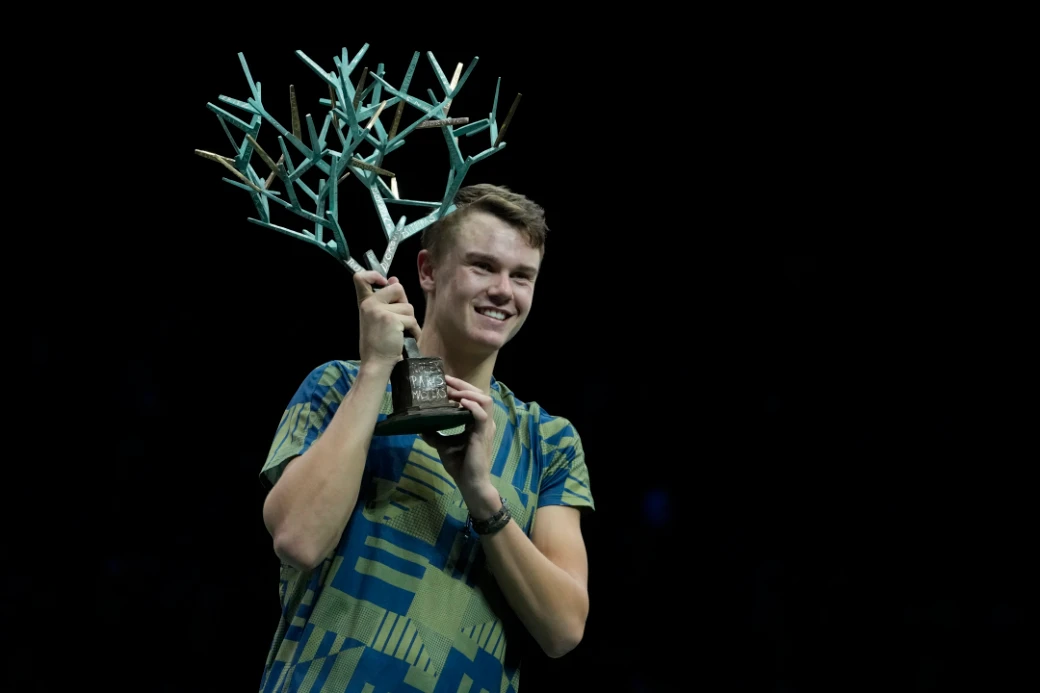 Teenager Rune upsets Djokovic to win Paris Masters