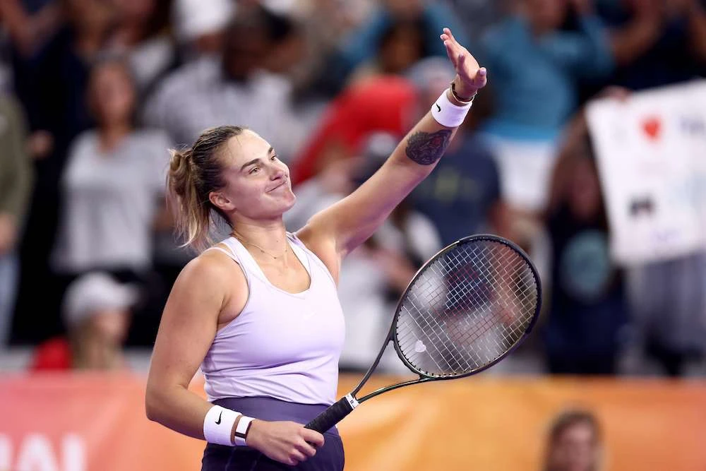 Aryna Sabalenka, above, ended top-ranked Iga Swiatek’s 15-match winning streak against top-10 opponents. (AFP)