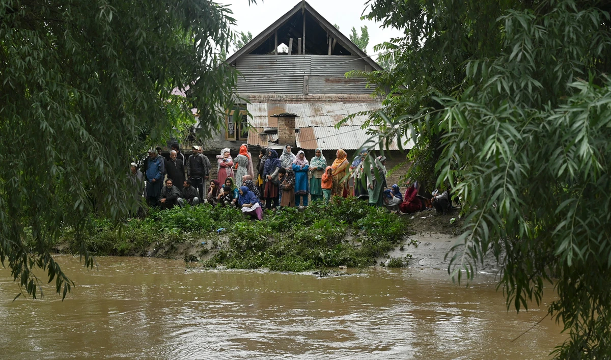 Kashmir’s farmers suffer floods and drought as glaciers melt