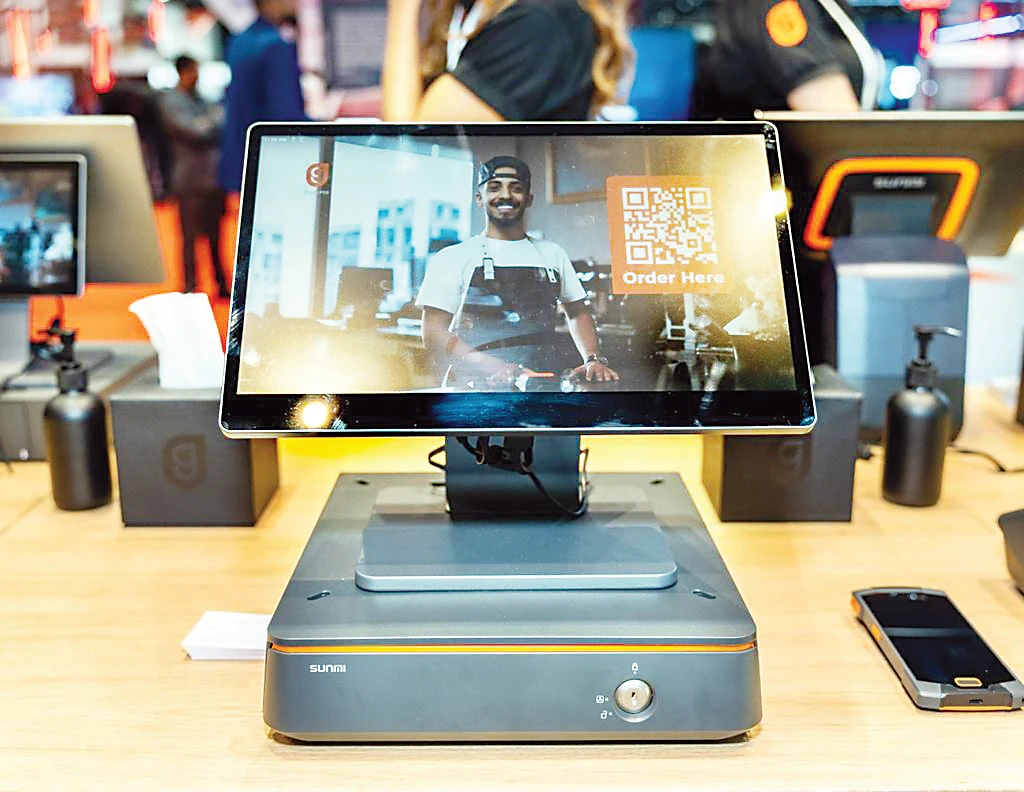 Geidea’s all-in-one solution for the F&B sector addresses payment, commerce and business requirements — all the way from loyalty programs to online ordering.