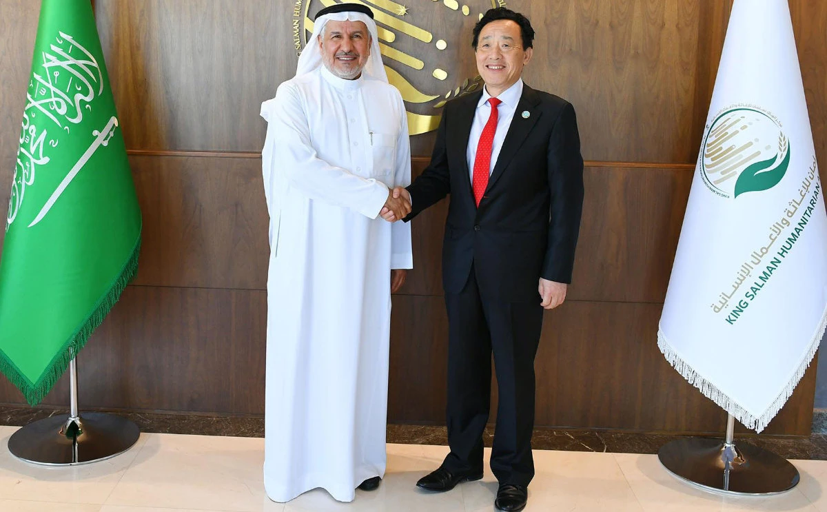 Saudi aid agency chief, FAO director general discuss humanitarian efforts