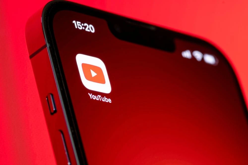 YouTube expands shopping features following digital ad slowdown