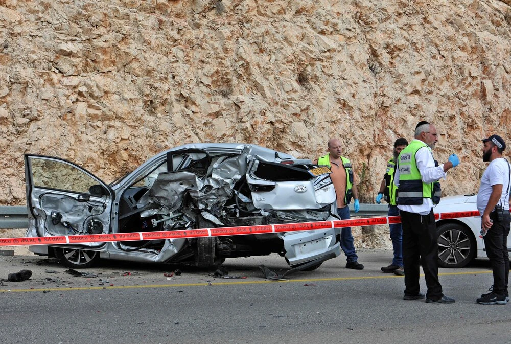 Palestinian teenager killed by Israeli forces after knife rampage leaves 3 dead