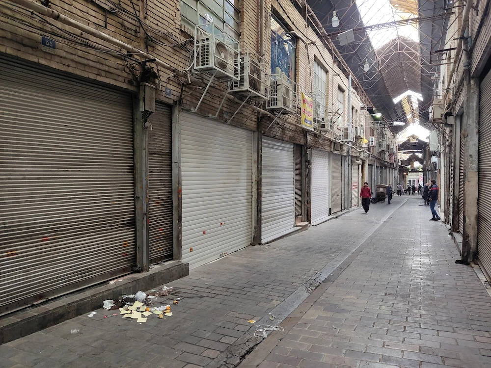 Shops at Tehran Bazaar in Tehran are closed following the recent riots and the call of protesters to close the markets. (West Asia News Agency vai Reuters)