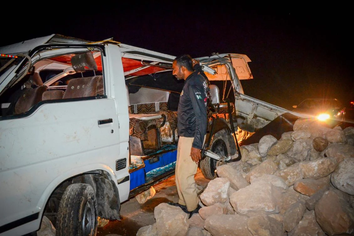 Bus plunge kills 20 in southern Pakistan