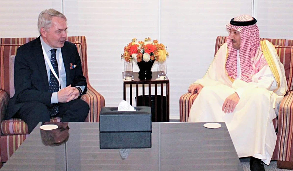 Saudi deputy FM meets Finnish minister in Bahrain