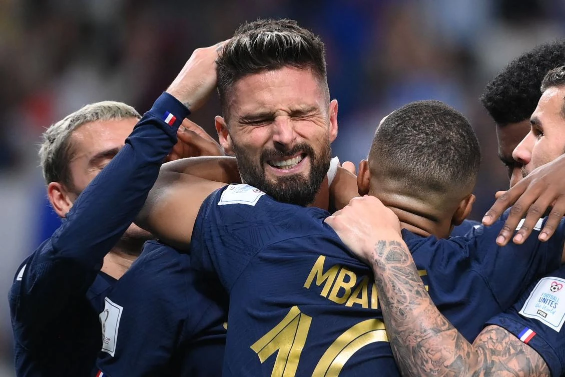 Giroud ready to tower above French giants