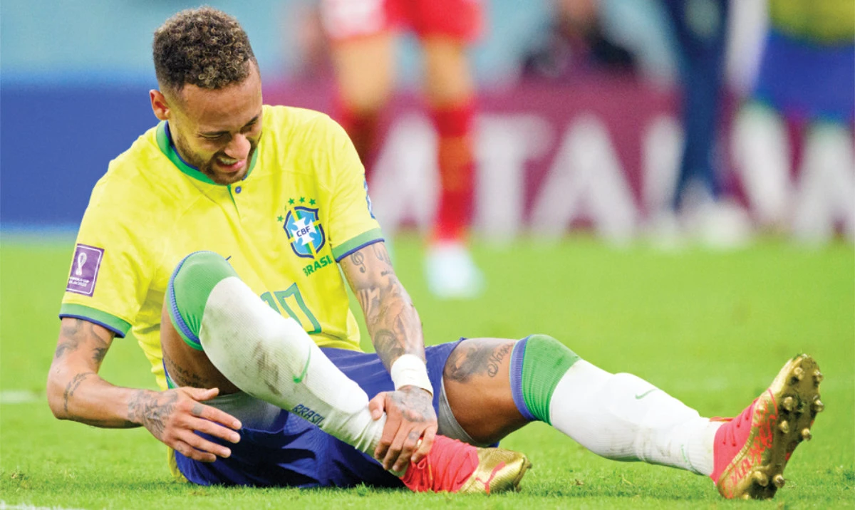 Neymar was injured during the Group G match between Brazil and Serbia on Thursday. (AP)