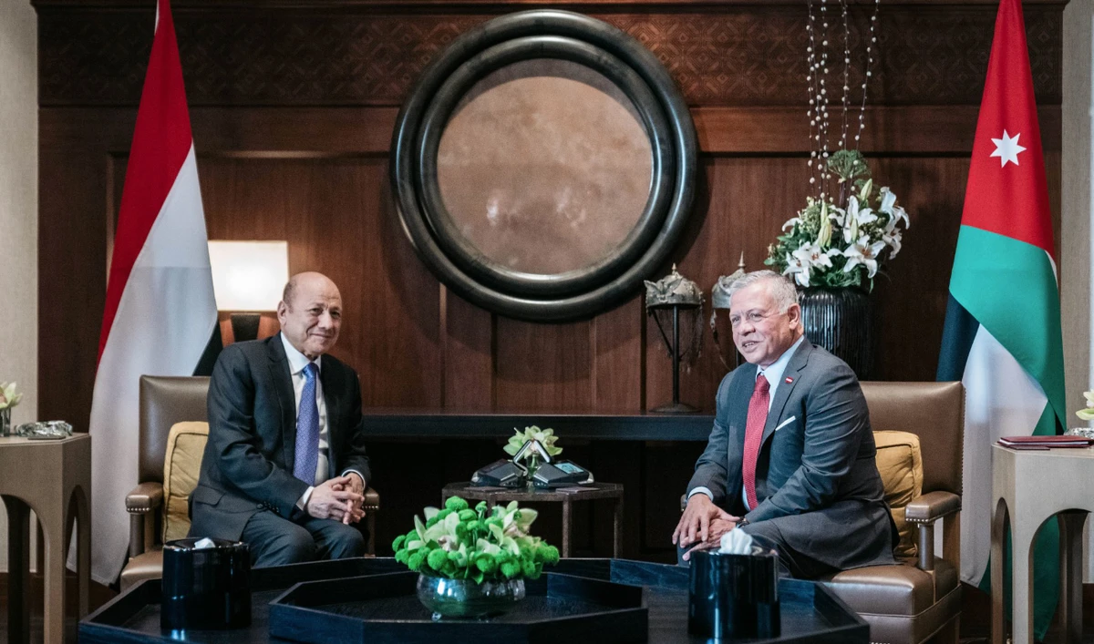 Yemen’s internationally recognized government has stepped up its diplomatic pressure to gain international support for labeling the Houthi militia as a terrorist group. (Jordan News Agency)
