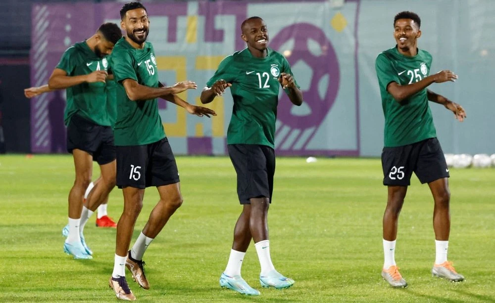 Saudi Arabia’s Ali Al-Hassan, Saud Abdulhamid and Haitham Asiri during training at the Sealine Training Site, Mesaieed, Qatar, Nov. 29, 2022. (Reuters)