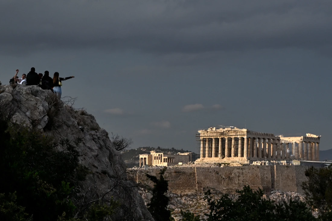 Homemade bomb exploded at around 4:00 am (0200 GMT), damaging a vehicle parked at the home of an embassy officer in an Athens suburb. (File/AFP)